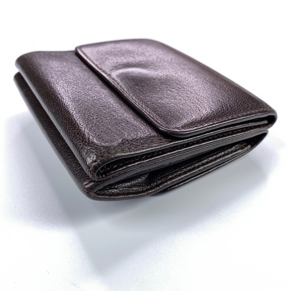 Authentic Chanel Passthrough Wallet - Picture 10 of 16